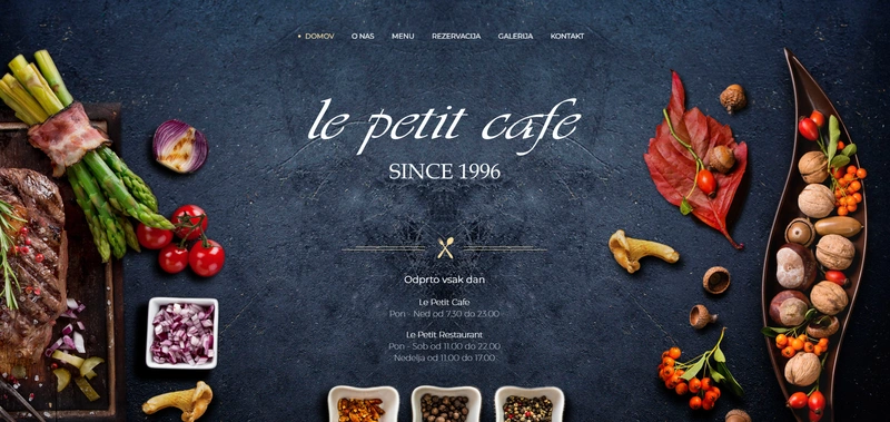 Le Petit Cafe
